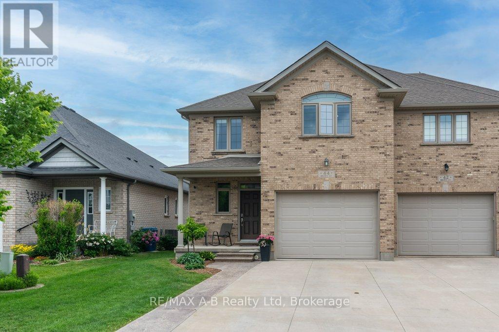 44 BROWN STREET, Stratford, Ontario