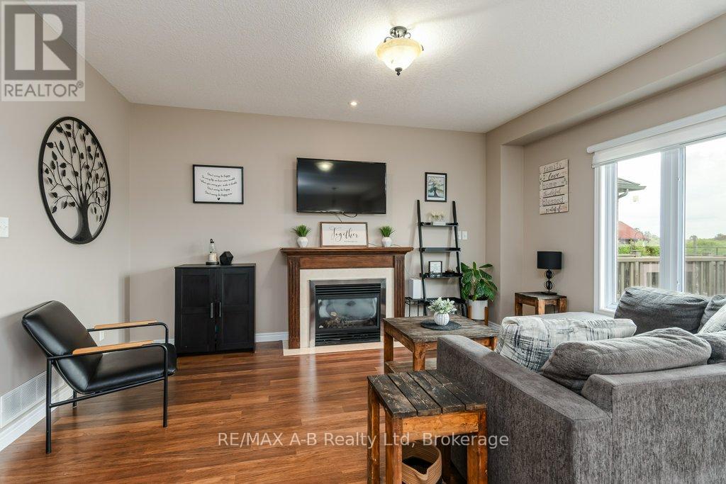 44 Brown Street, Stratford, Ontario  N5A 0B8 - Photo 11 - X13462562