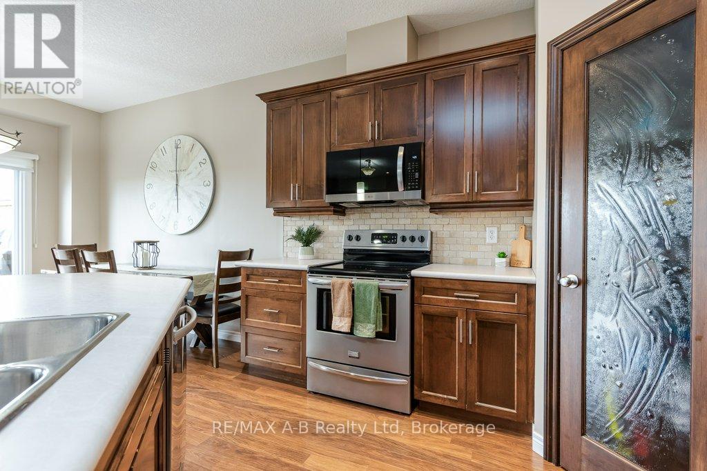 44 Brown Street, Stratford, Ontario  N5A 0B8 - Photo 16 - X13462562