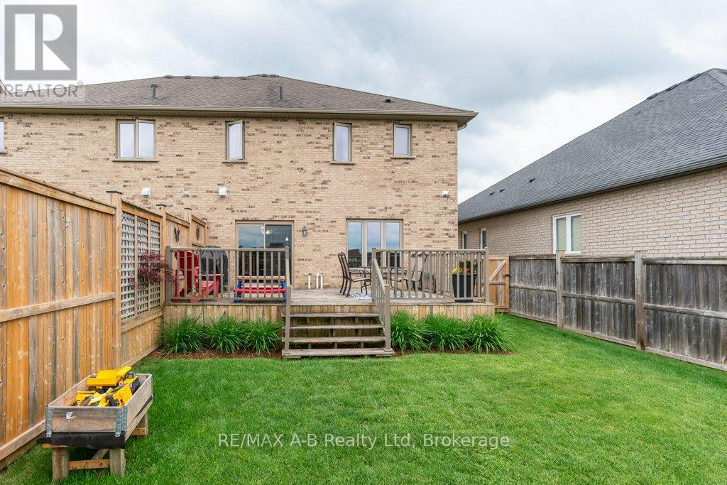 44 Brown Street, Stratford, Ontario  N5A 0B8 - Photo 40 - X13462562