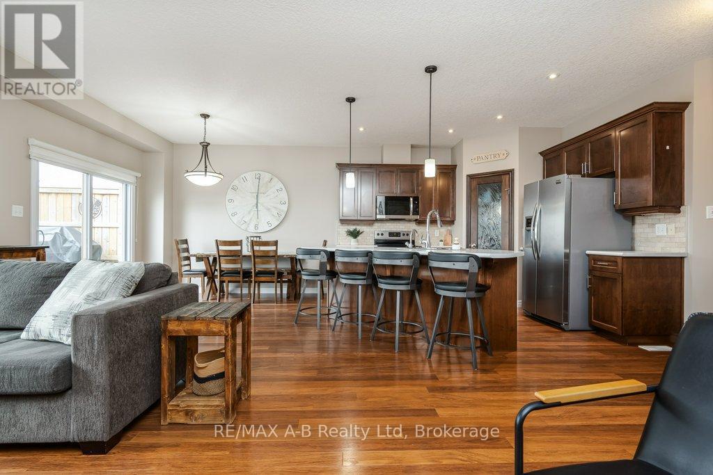 44 Brown Street, Stratford, Ontario  N5A 0B8 - Photo 6 - X13462562