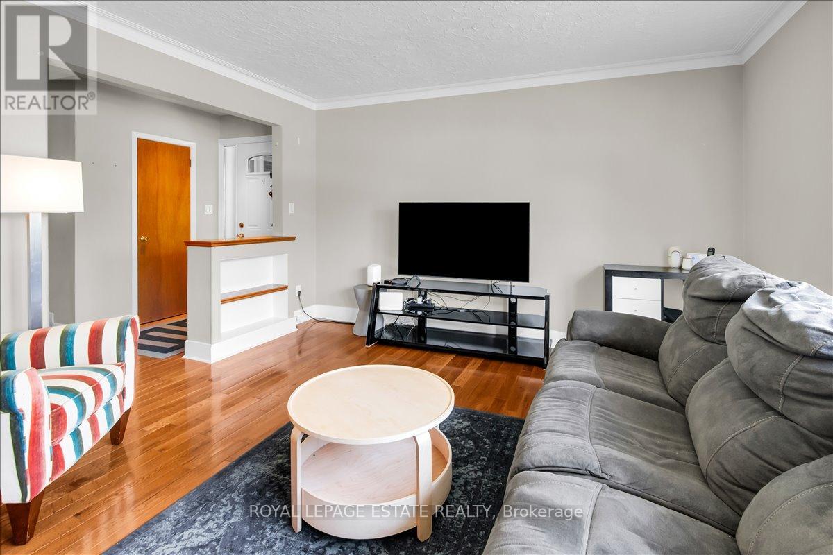 4037 Bloor Street W, Toronto, Ontario  M9B 1M4 - Photo 11 - W13462056