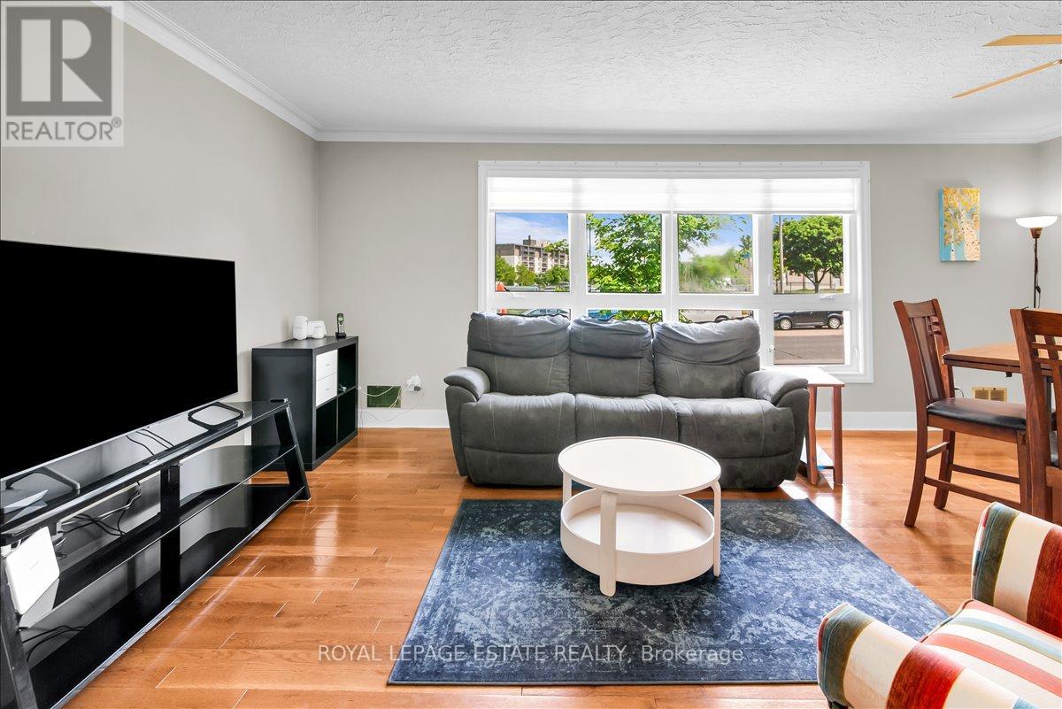 4037 Bloor Street W, Toronto, Ontario  M9B 1M4 - Photo 7 - W13462056