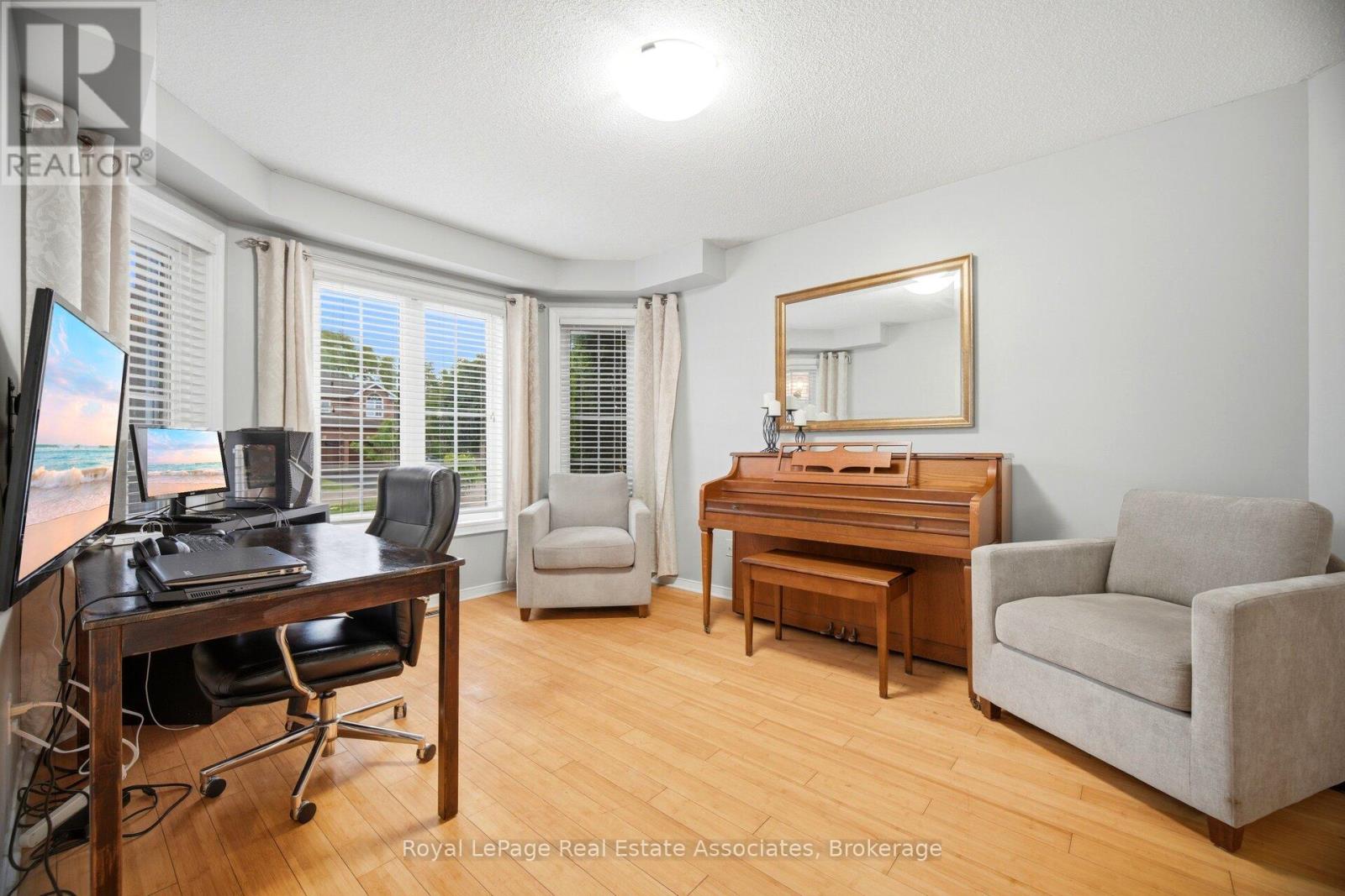 6343 Alderwood Trail, Mississauga, Ontario  L5N 6X1 - Photo 16 - W13462076