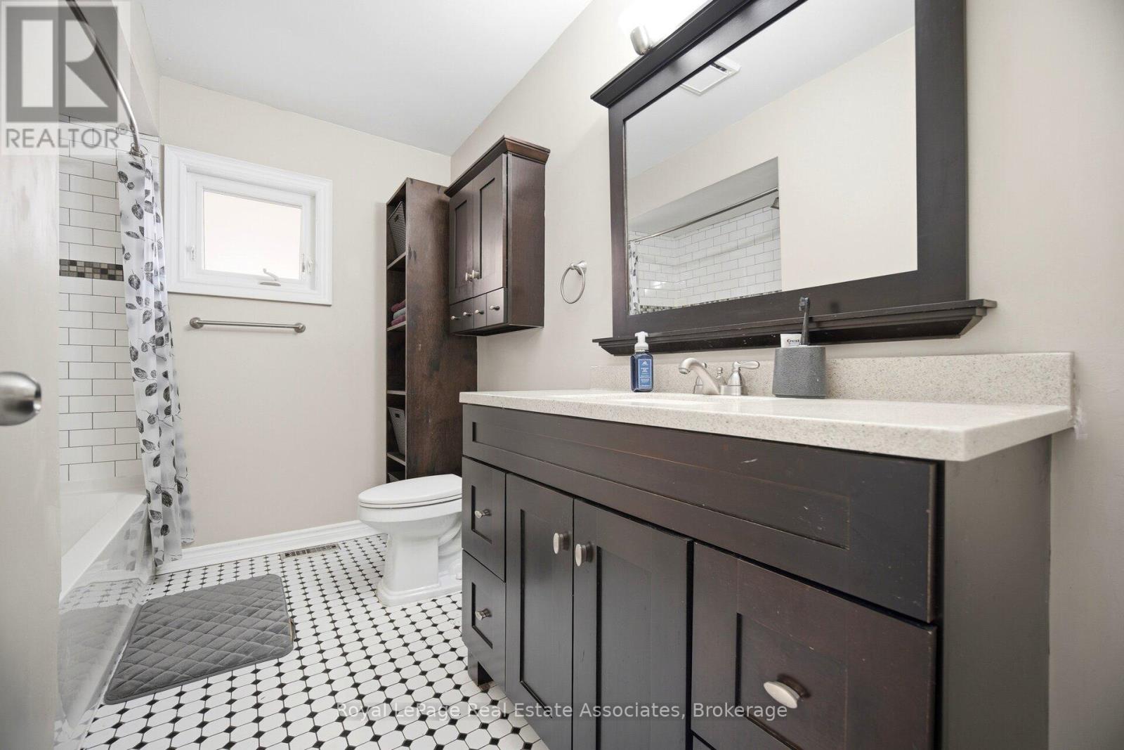 6343 Alderwood Trail, Mississauga, Ontario  L5N 6X1 - Photo 29 - W13462076