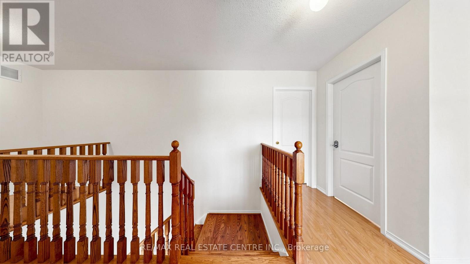 5973 Summerside Drive, Mississauga, Ontario  L5M 6K8 - Photo 18 - W13462078