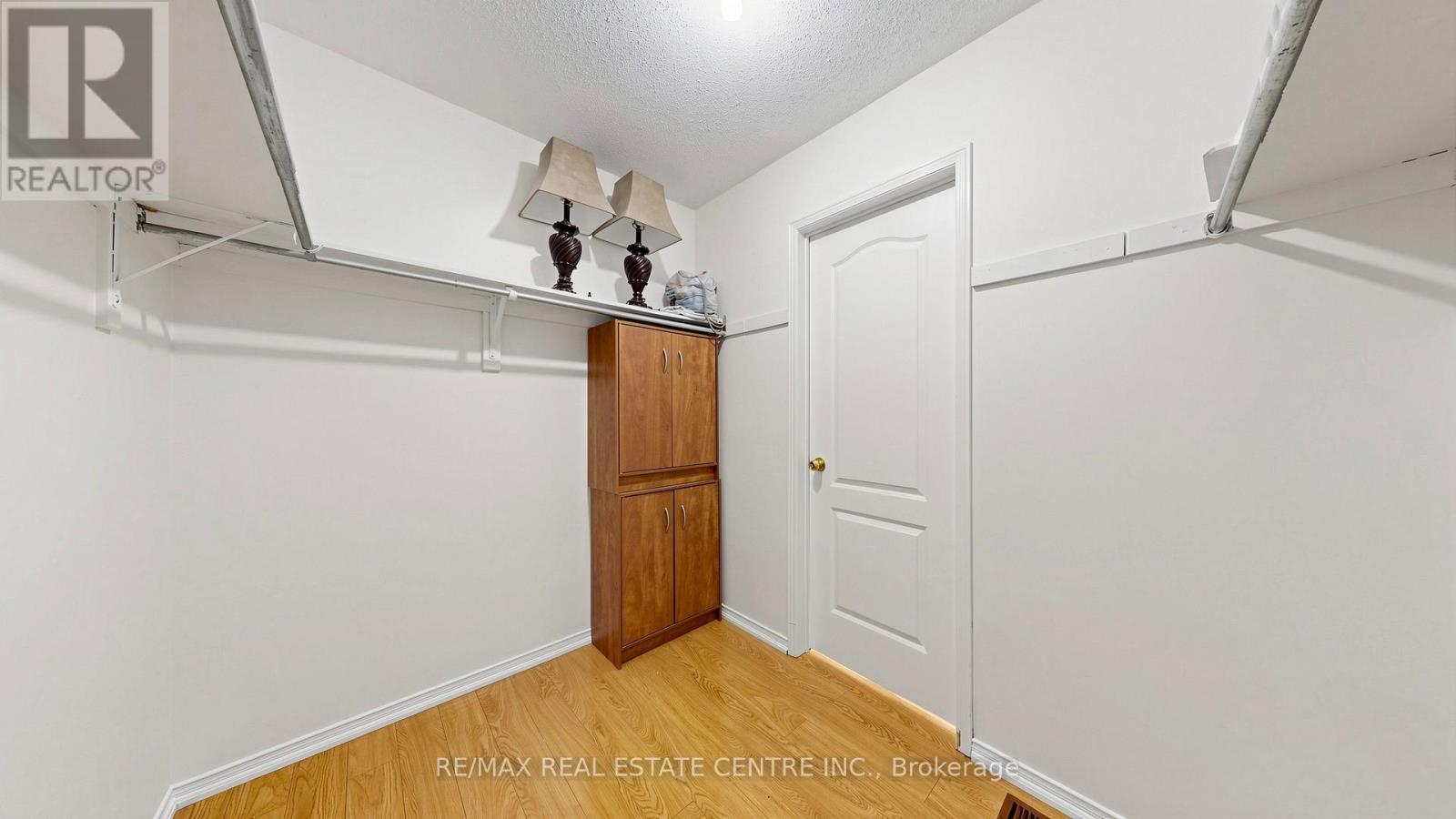 5973 Summerside Drive, Mississauga, Ontario  L5M 6K8 - Photo 22 - W13462078