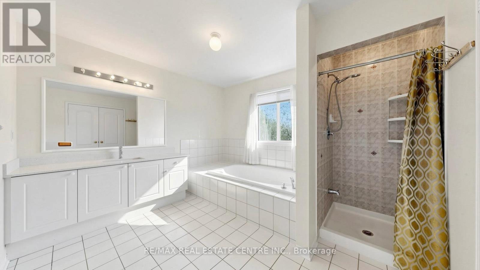 5973 Summerside Drive, Mississauga, Ontario  L5M 6K8 - Photo 23 - W13462078