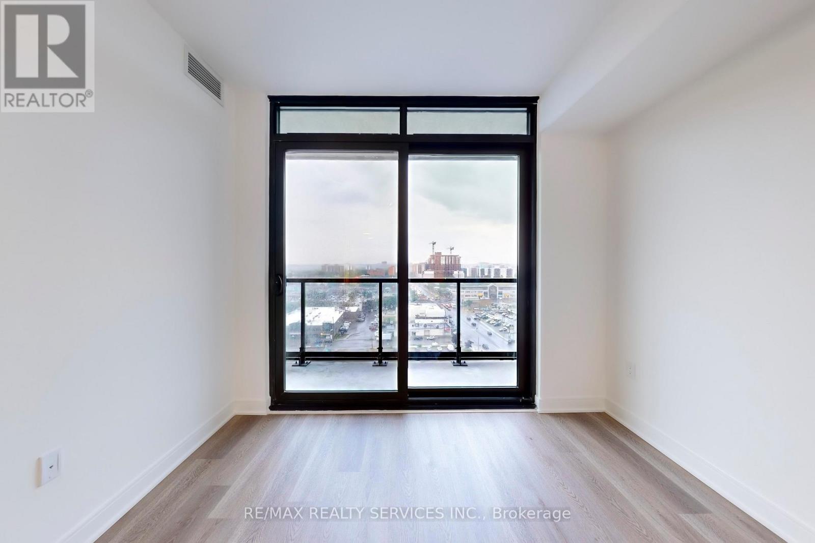 1320 - 86 Dundas Street E, Mississauga, Ontario  L5A 0B1 - Photo 14 - W13462132