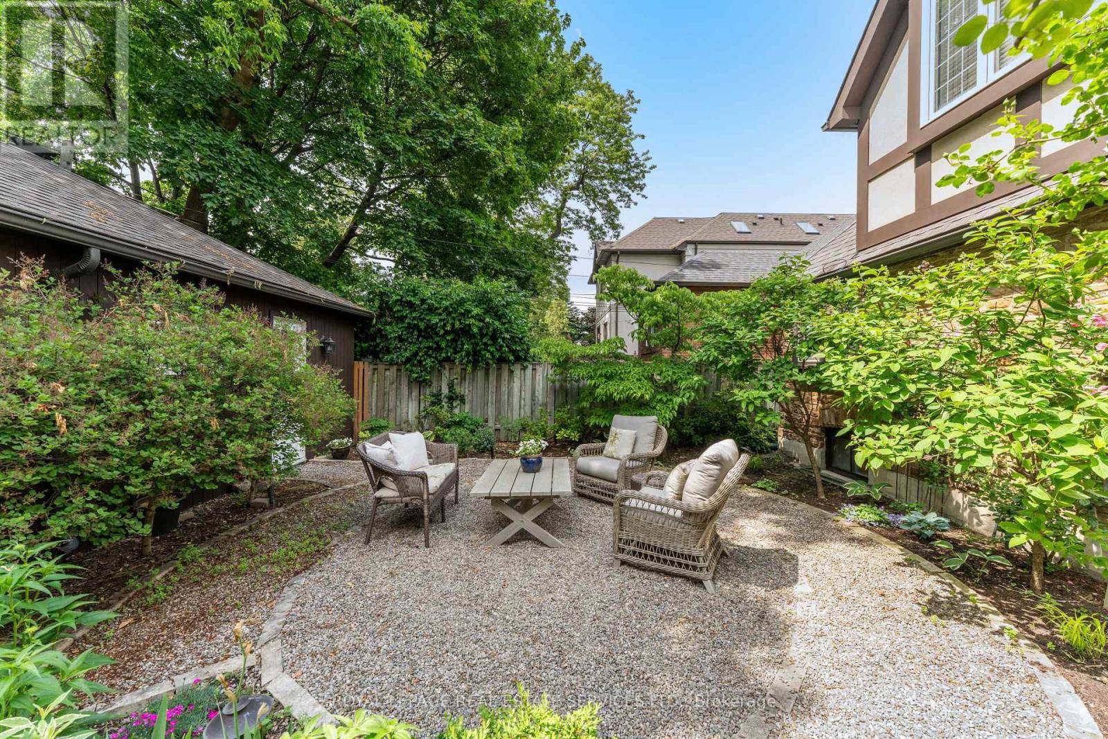 50 Brentwood Road S, Toronto, Ontario  M8Z 3N2 - Photo 35 - W13462136