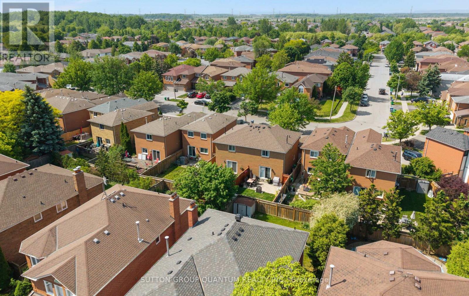 3329 Bobwhite Mews, Mississauga, Ontario  L5N 6E8 - Photo 35 - W13462172
