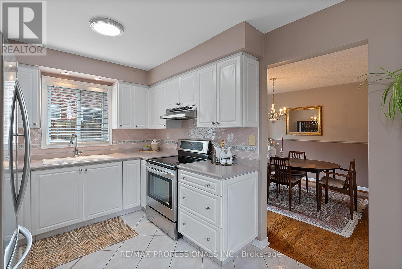4169 Garrowhill Trail, Mississauga, Ontario  L4W 2H5 - Photo 12 - W13462192