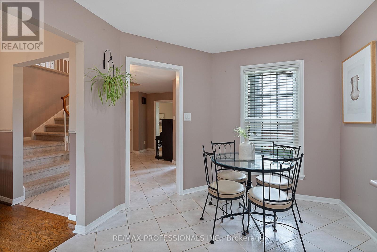 4169 Garrowhill Trail, Mississauga, Ontario  L4W 2H5 - Photo 16 - W13462192