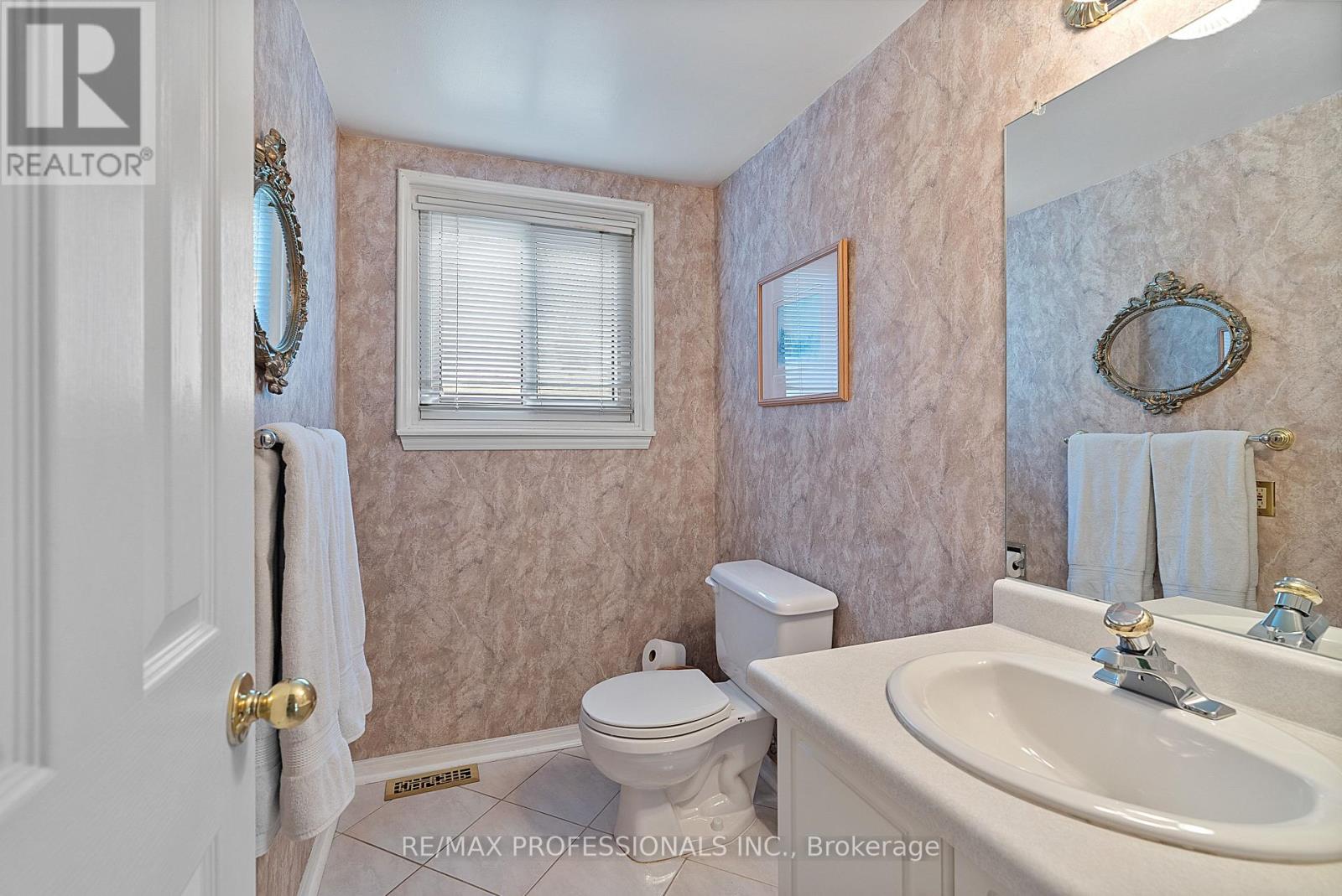 4169 Garrowhill Trail, Mississauga, Ontario  L4W 2H5 - Photo 19 - W13462192