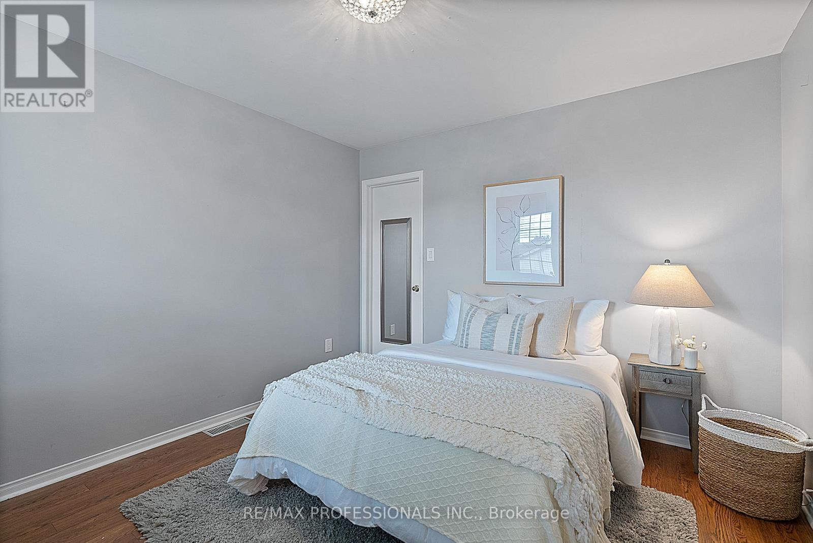 4169 Garrowhill Trail, Mississauga, Ontario  L4W 2H5 - Photo 28 - W13462192