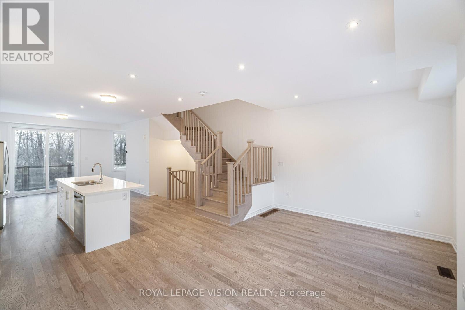 50 Folcroft Street, Brampton, Ontario  L6Y 6L3 - Photo 11 - W13462212