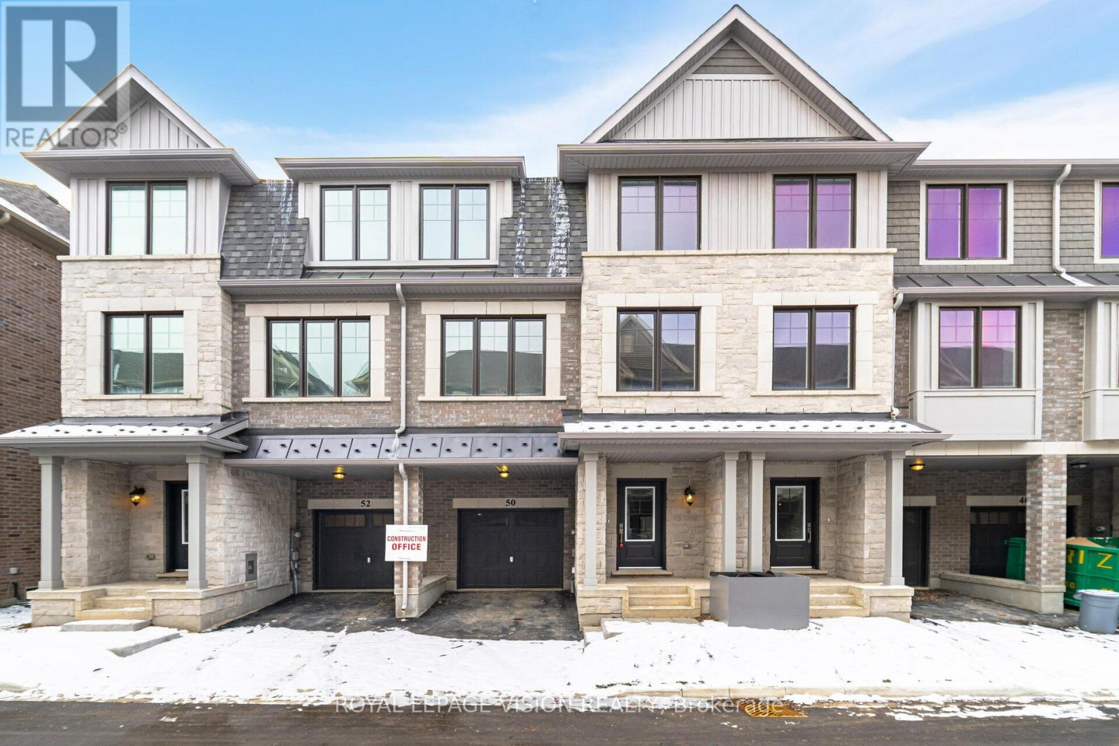 50 Folcroft Street, Brampton, Ontario  L6Y 6L3 - Photo 2 - W13462212