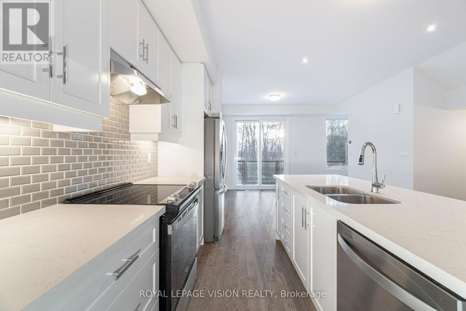 50 Folcroft Street, Brampton, Ontario  L6Y 6L3 - Photo 7 - W13462212
