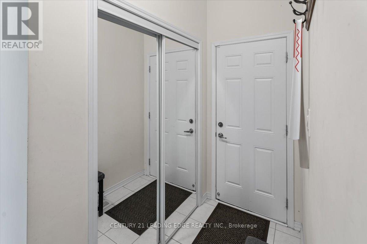 35 Royal Coachman Way, Hamilton, Ontario  L8J 0M2 - Photo 15 - X13462190