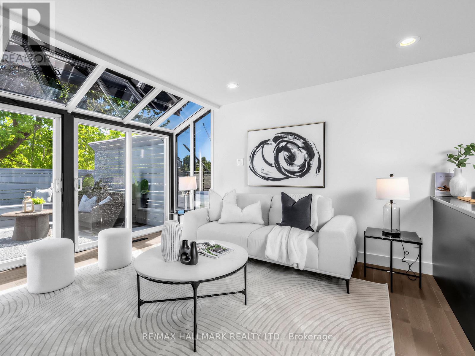 25 Grange Avenue, Toronto, Ontario  M5T 1C6 - Photo 37 - C13462276