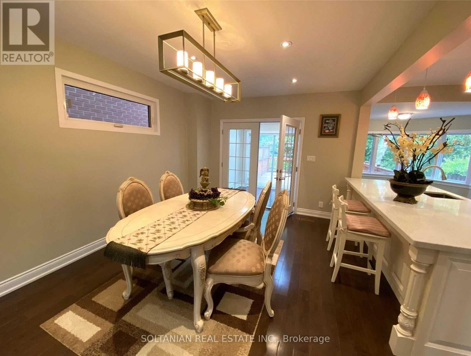 137 Colin Avenue, Toronto, Ontario  M5P 2C4 - Photo 10 - C13462294