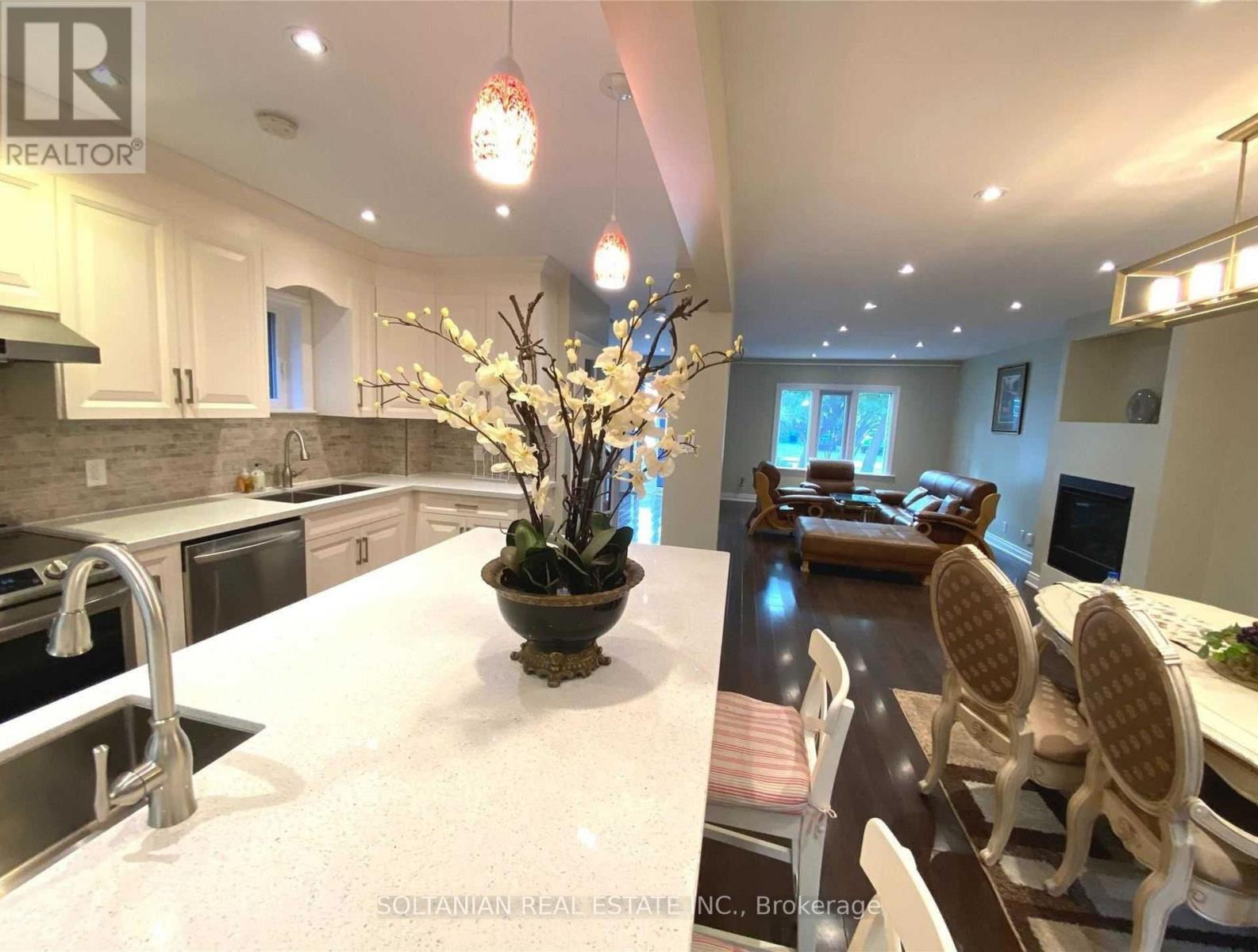 137 Colin Avenue, Toronto, Ontario  M5P 2C4 - Photo 15 - C13462294