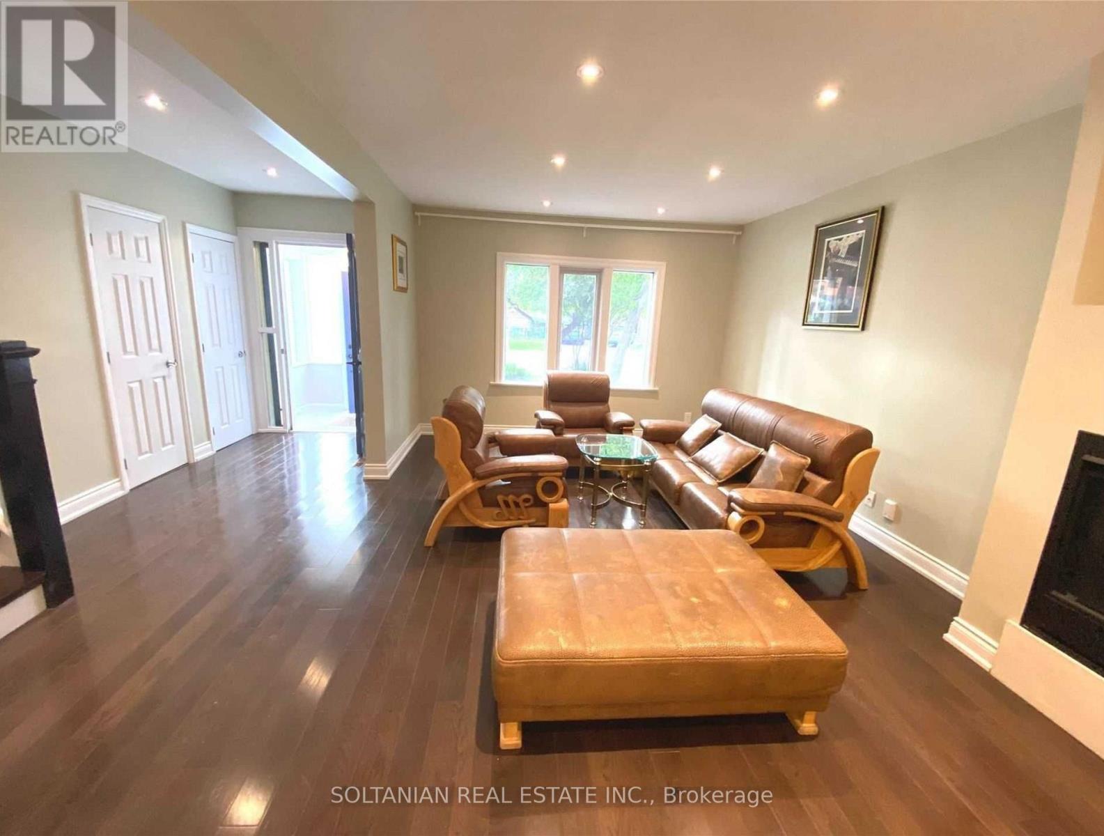 137 Colin Avenue, Toronto, Ontario  M5P 2C4 - Photo 19 - C13462294