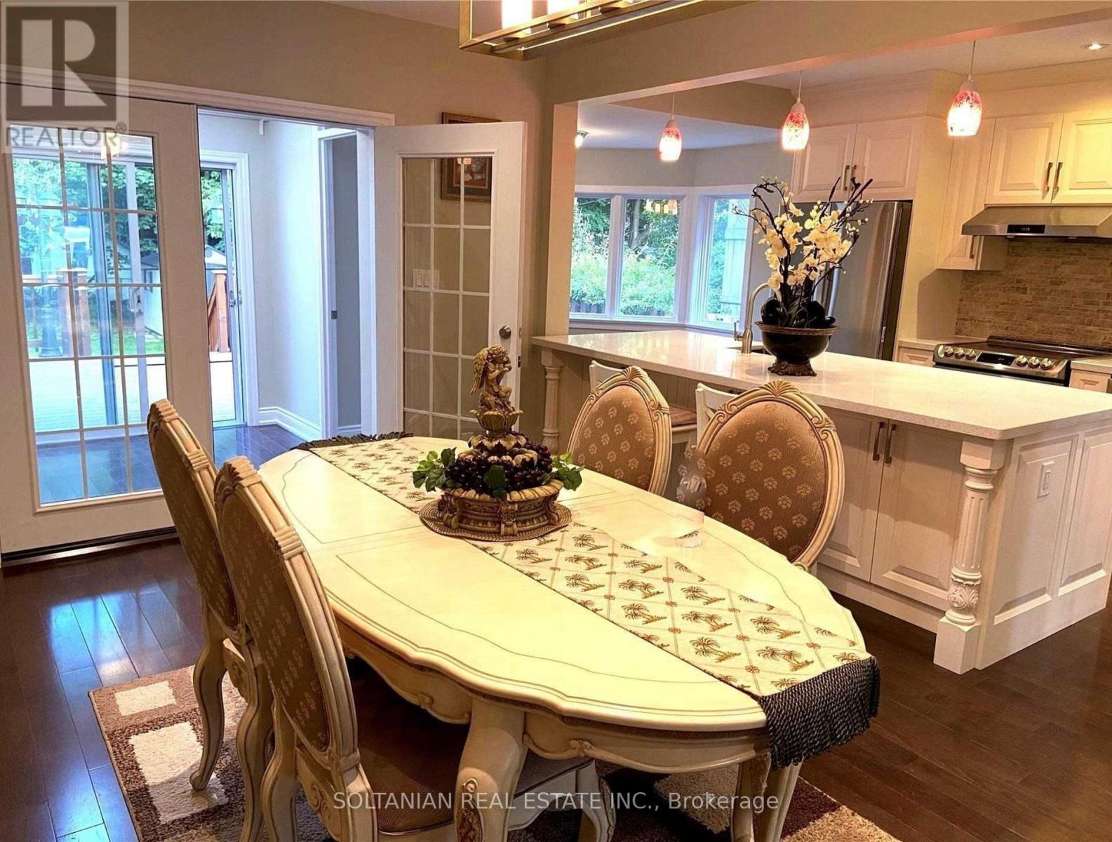 137 Colin Avenue, Toronto, Ontario  M5P 2C4 - Photo 9 - C13462294