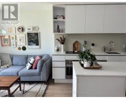 405 - 377 MADISON AVENUE, Toronto, Ontario