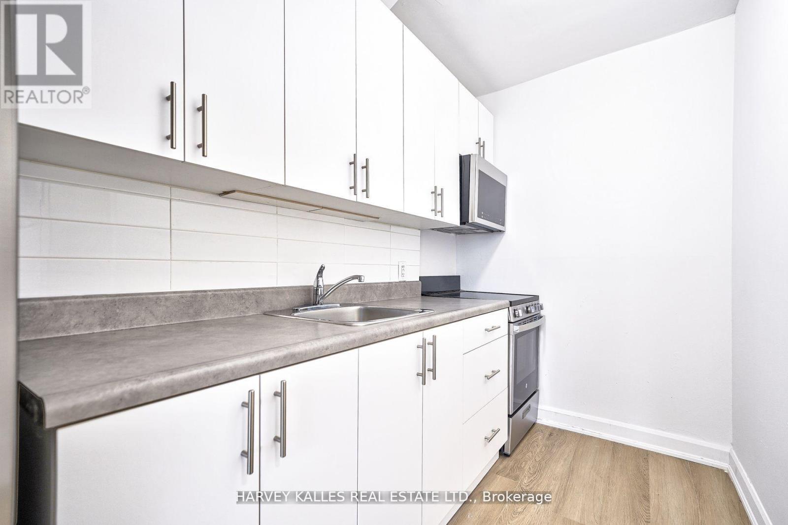 Unit 1 - 1046 Bathurst Street, Toronto, Ontario M5R 3G7 - Photo 12 - C13462504