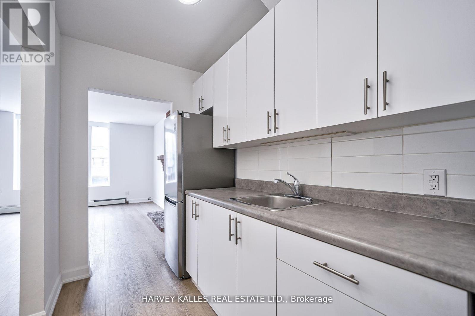 Unit 1 - 1046 Bathurst Street, Toronto, Ontario M5R 3G7 - Photo 15 - C13462504