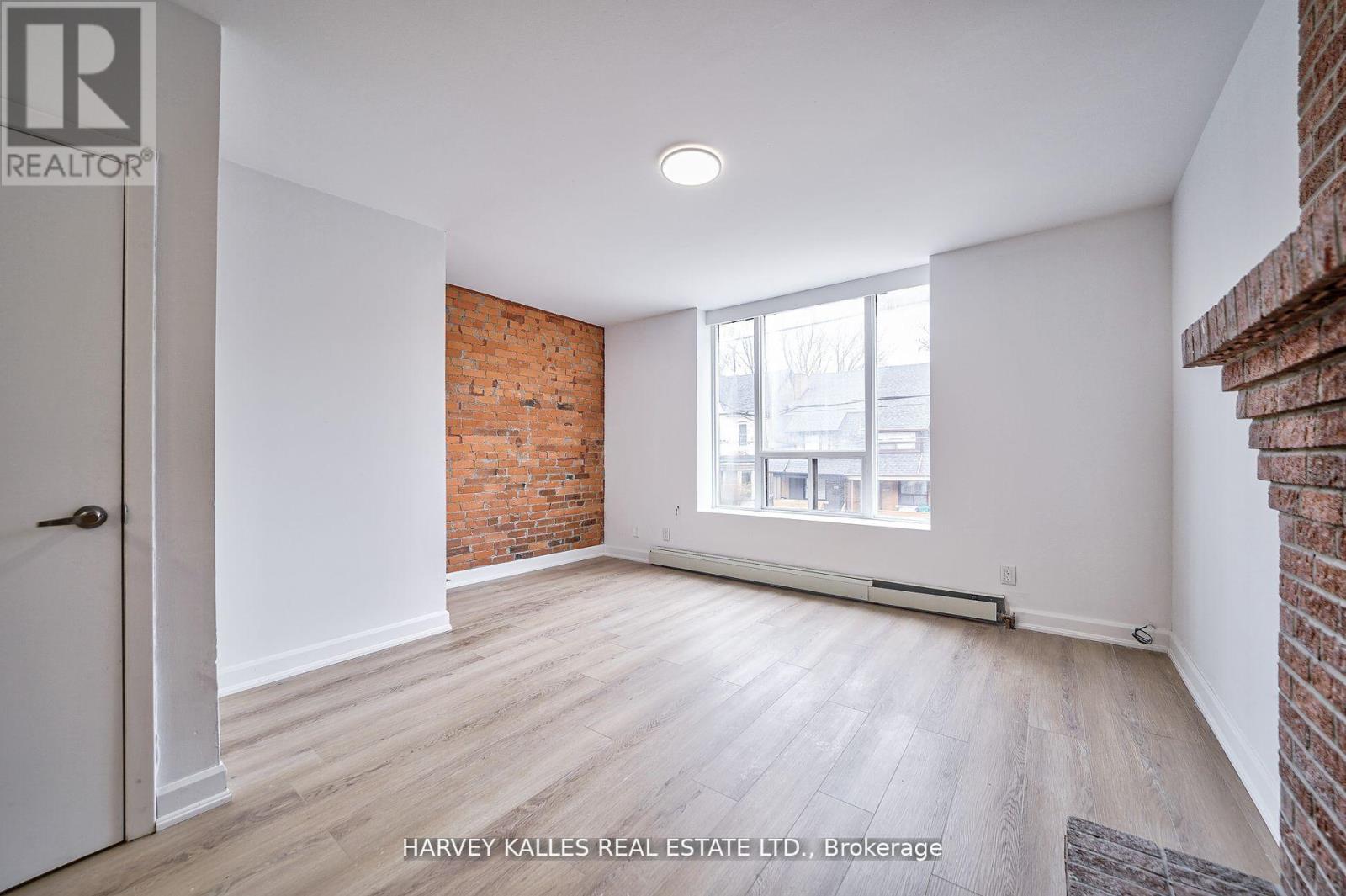 Unit 1 - 1046 Bathurst Street, Toronto, Ontario M5R 3G7 - Photo 7 - C13462504