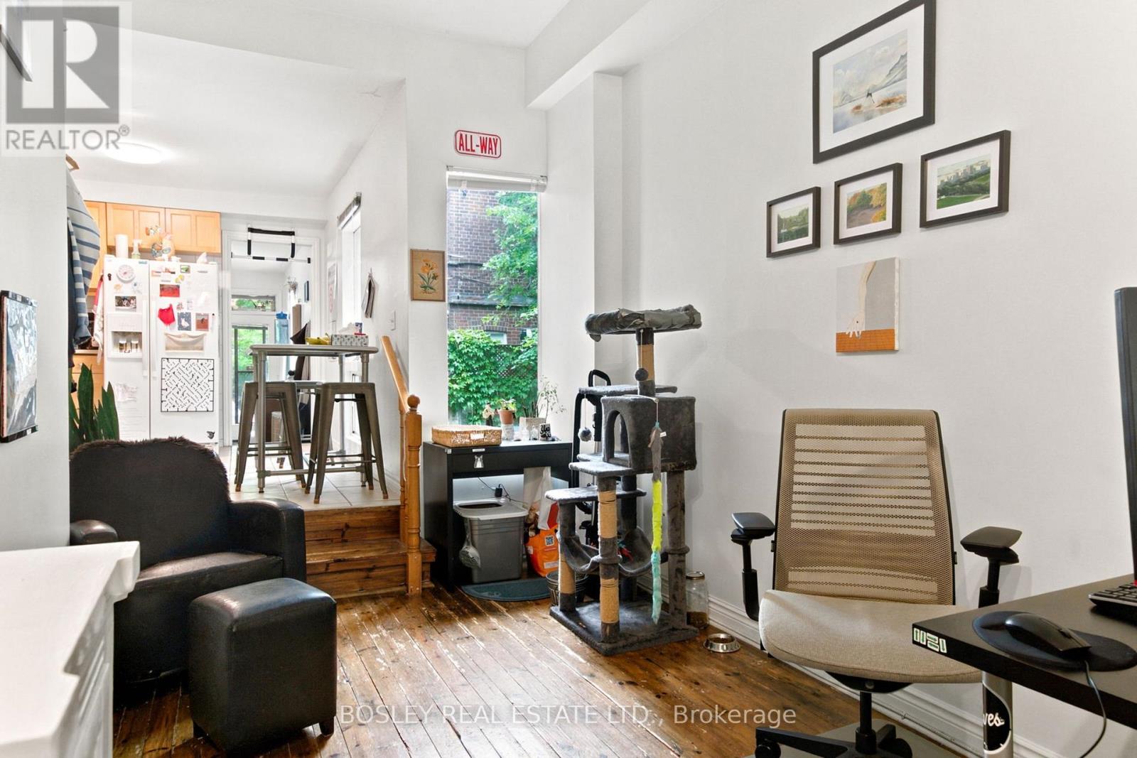567 Ontario Street N, Toronto, Ontario  M4X 1M9 - Photo 3 - C13462558
