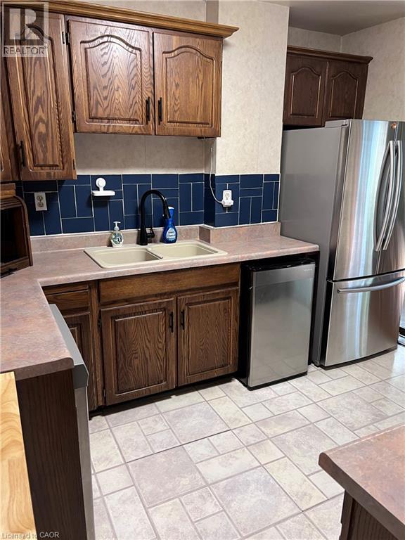 473 Woodview Road Unit# 2, Burlington, Ontario  L7N 2Z9 - Photo 6 - 40841093