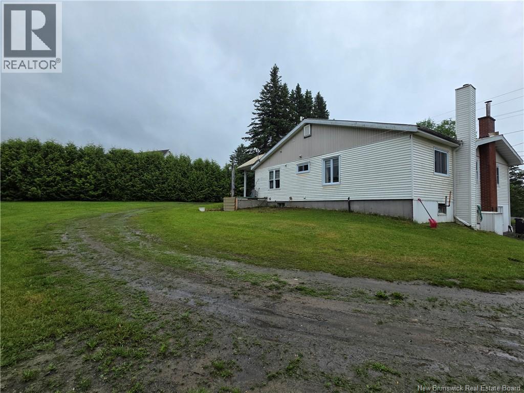 159 Ch De La Grande-Rivière, Saint-Léonard, New Brunswick  E7E 2K3 - Photo 3 - NB142233