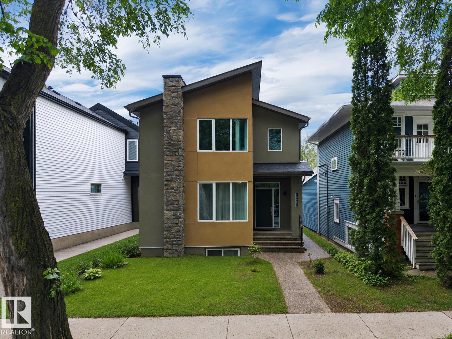 10951 81 Av NW, Edmonton, Alberta  T5G 0S1 - Photo 2 - E4494364