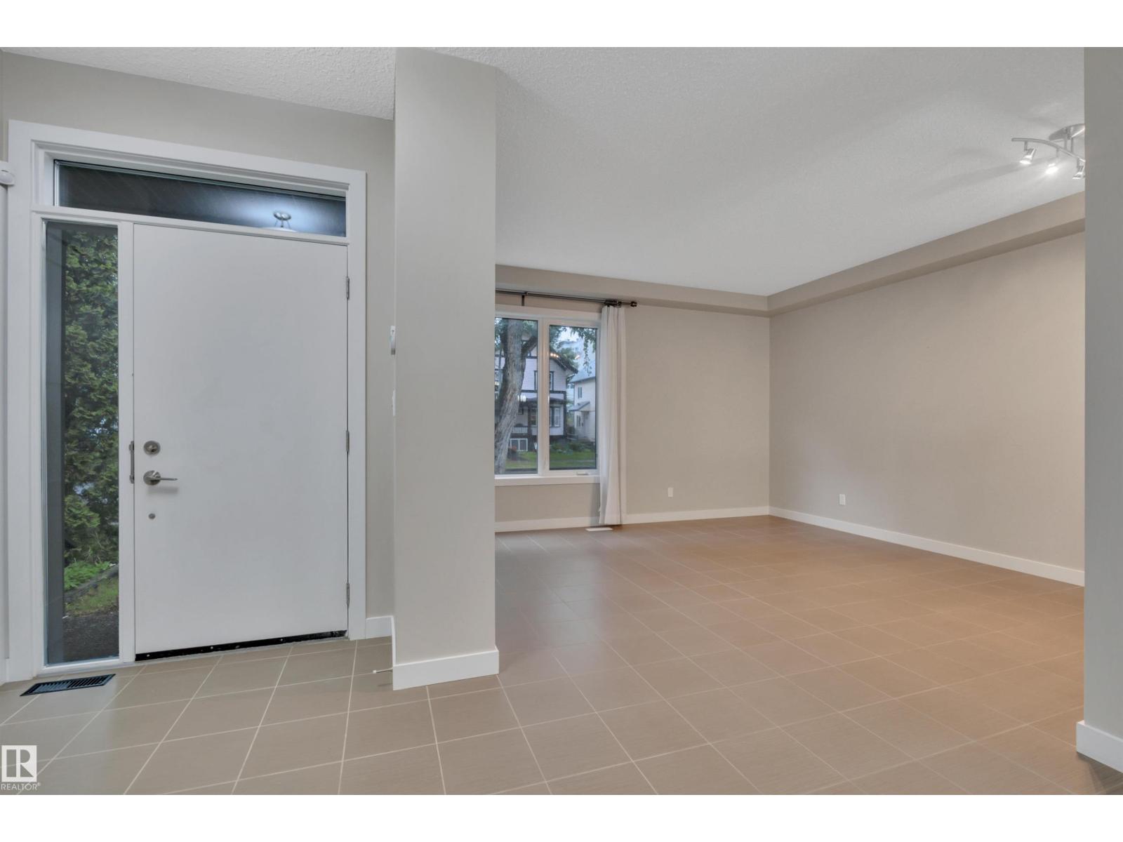 10951 81 Av NW, Edmonton, Alberta  T5G 0S1 - Photo 5 - E4494364