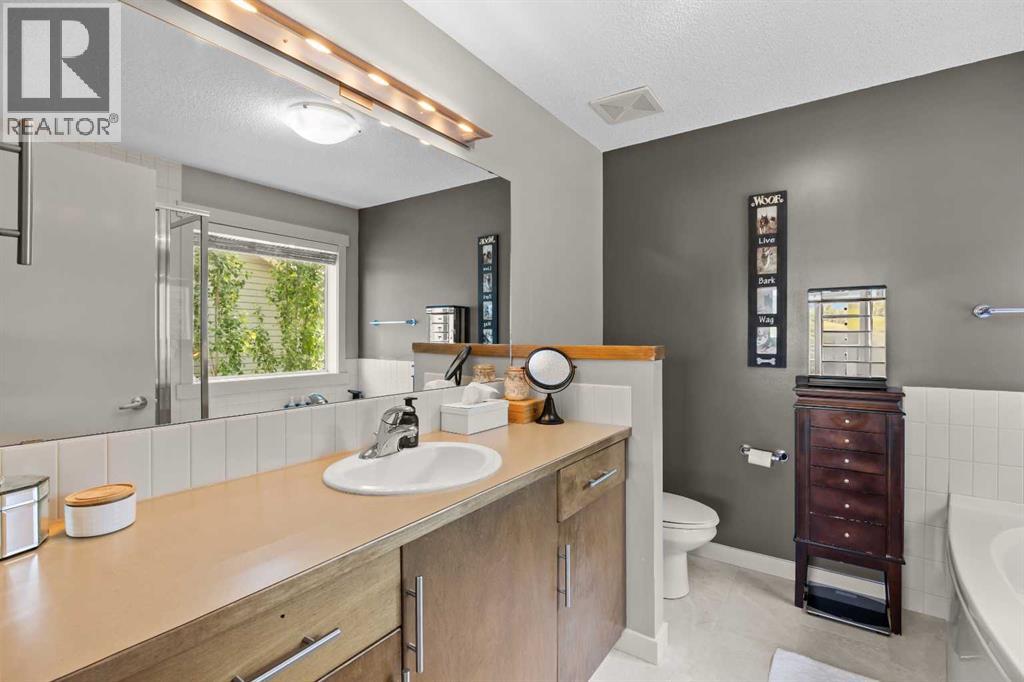 86 Rockyspring Circle NW, Calgary, Alberta  T3G 6A1 - Photo 27 - A2321720