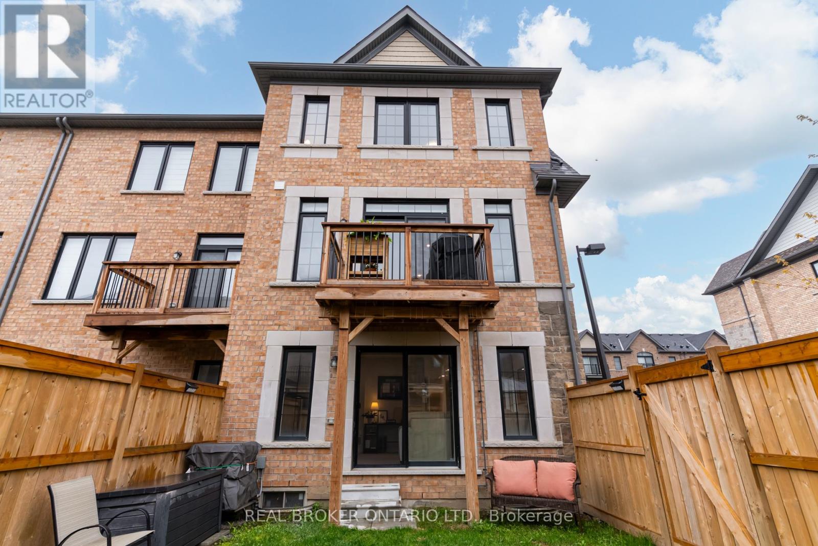 12 Icemaker Way, Whitby, Ontario L1P 0L5 - Photo 38 - E13462292