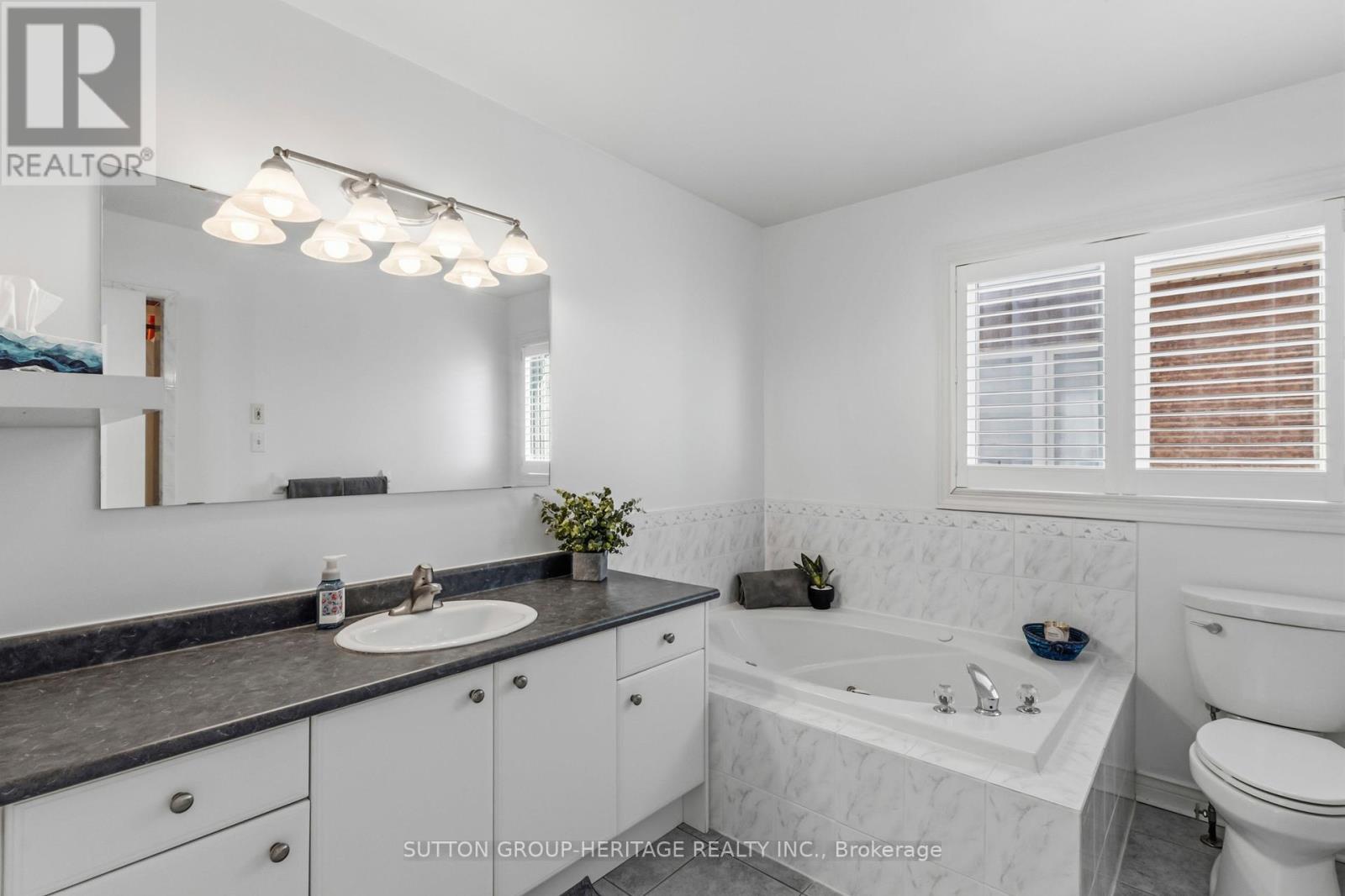 16 Nobbs Drive, Ajax, Ontario  L1T 4L9 - Photo 14 - E13462296
