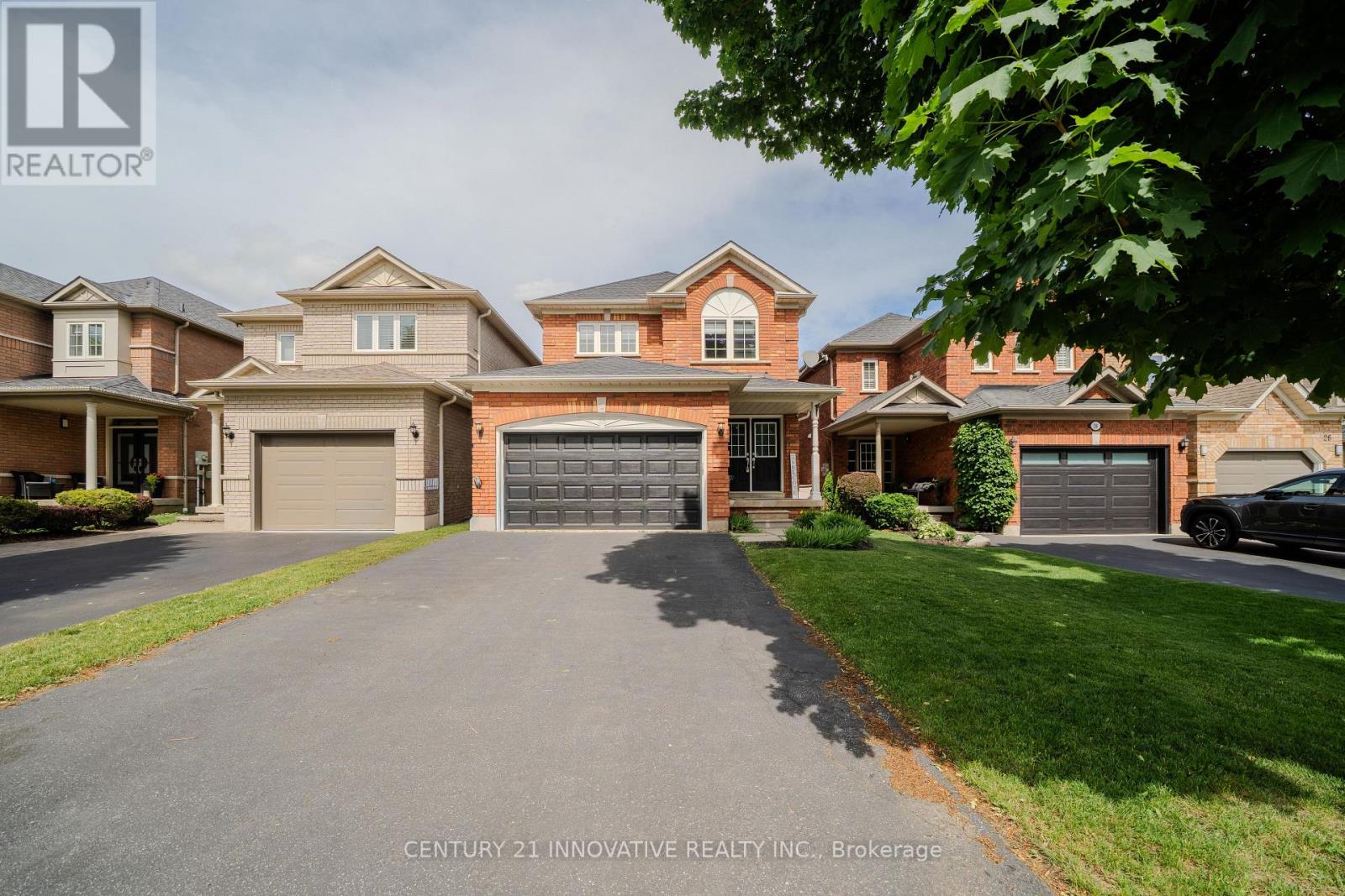30 Castle Green Drive, Whitby, Ontario  L1R 2P9 - Photo 2 - E13462308
