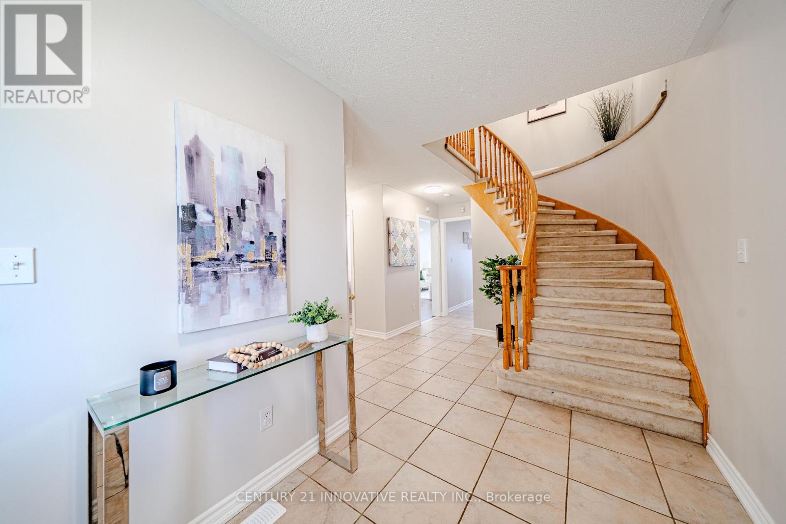30 Castle Green Drive, Whitby, Ontario  L1R 2P9 - Photo 7 - E13462308