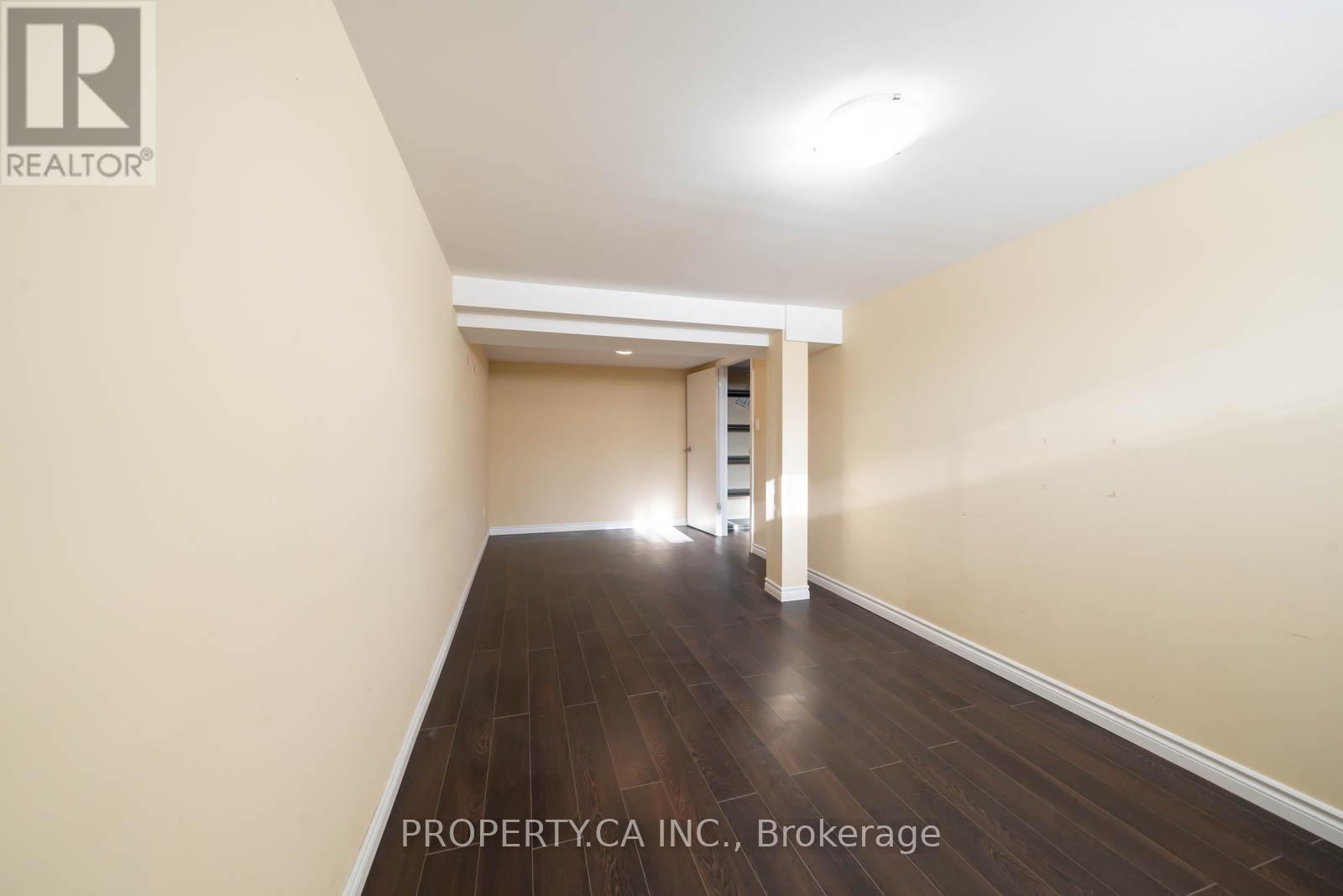 Lower - 46 Shrewsbury Square, Toronto, Ontario  M1T 1L2 - Photo 6 - E13462368