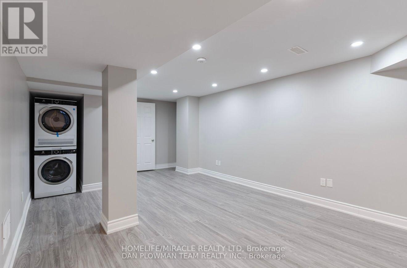 Bsmt - 3 Teddington Crescent, Whitby, Ontario  L1R 1S4 - Photo 5 - E13462422