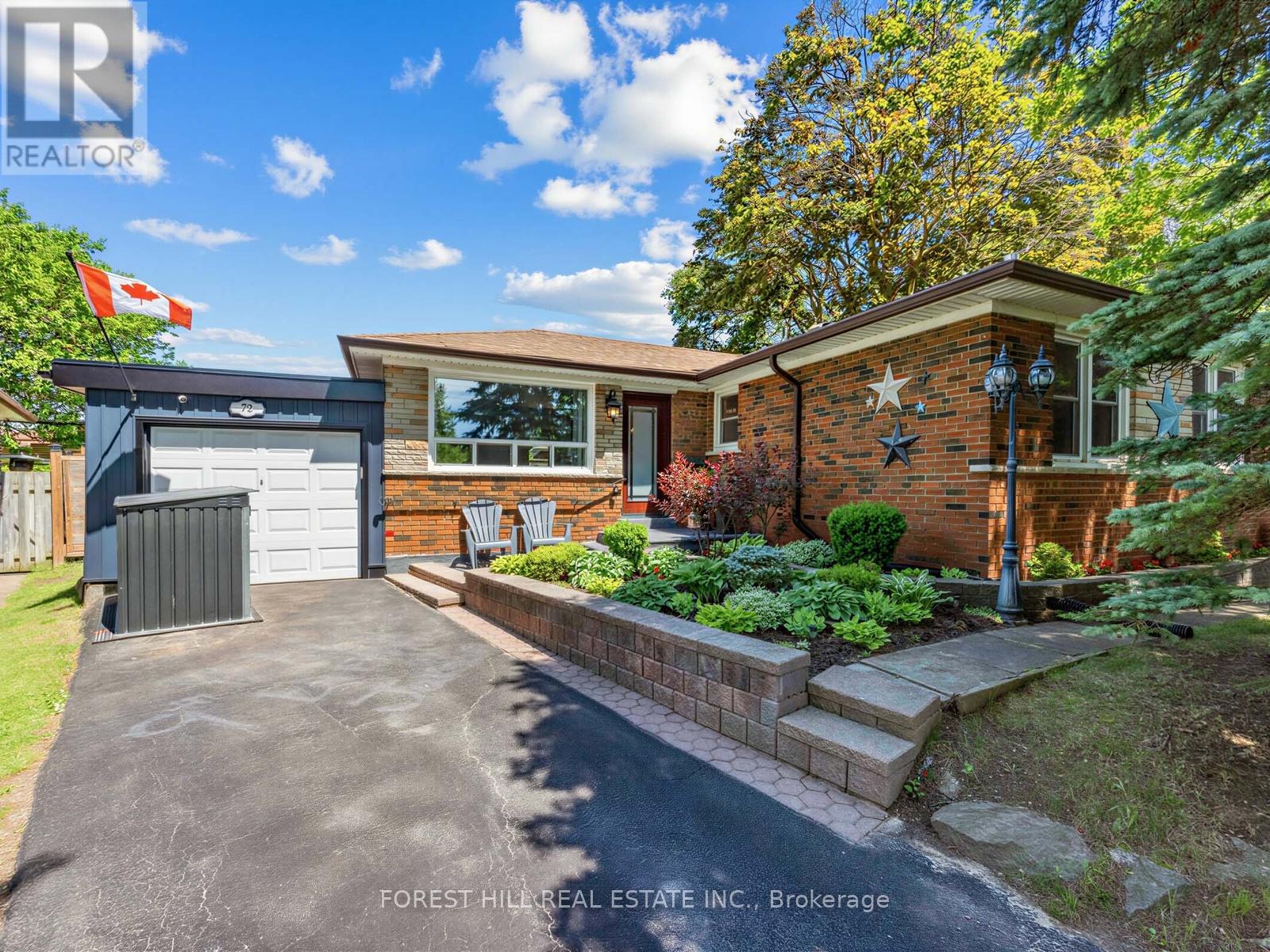 72 WOODGARDEN CRESCENT, Toronto, Ontario