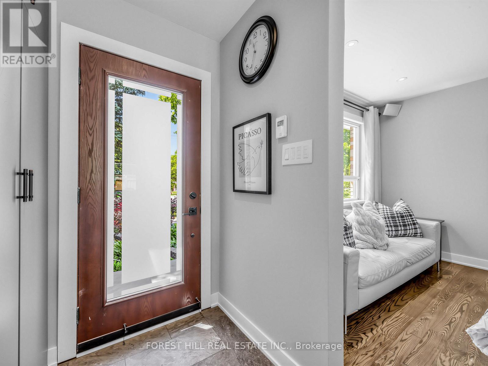 72 Woodgarden Crescent, Toronto, Ontario  M1E 3K2 - Photo 4 - E13462582