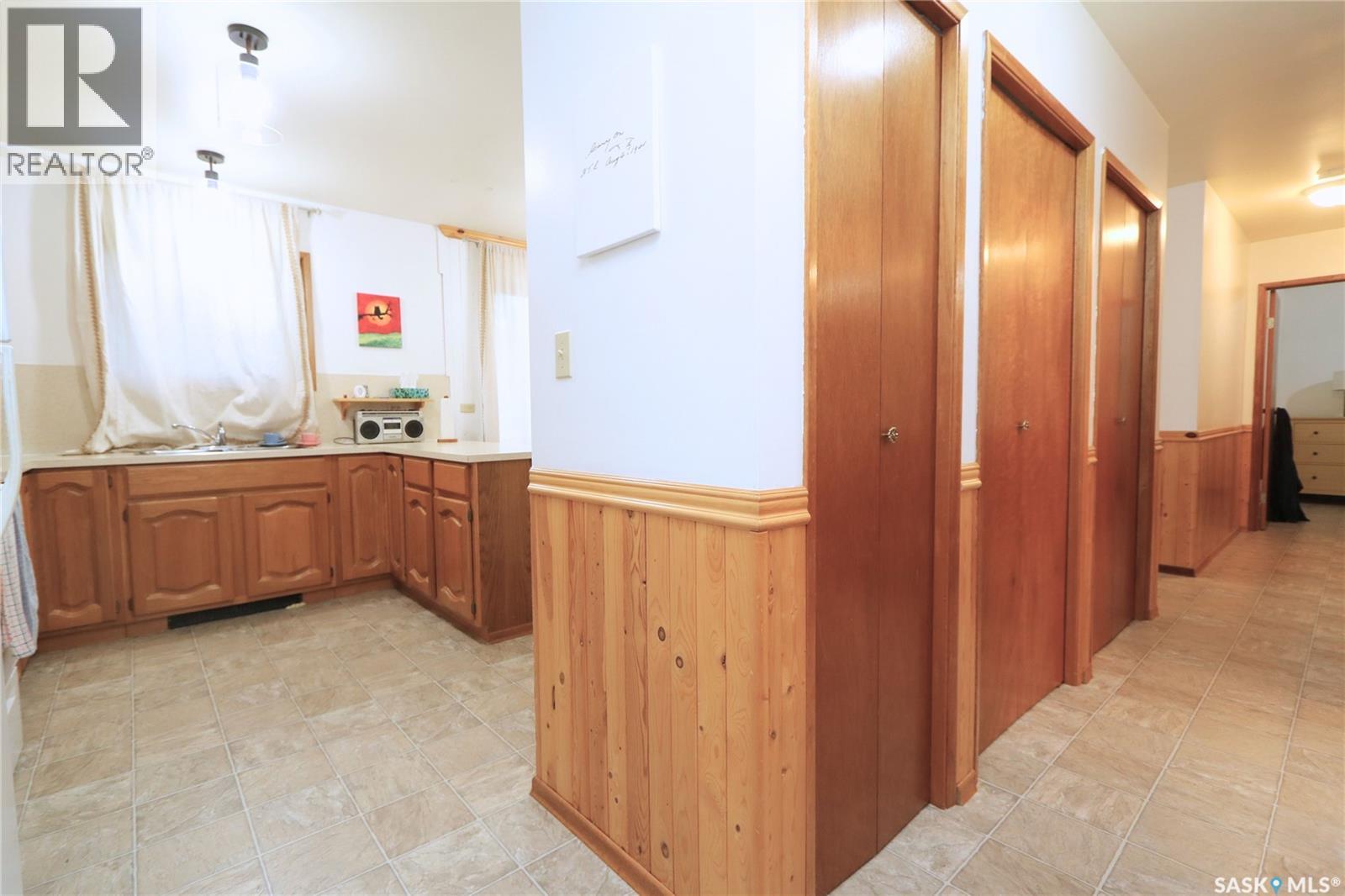 808 Potter Place, Good Lake Rm No. 274, Saskatchewan  S0A 0L0 - Photo 13 - SK039943