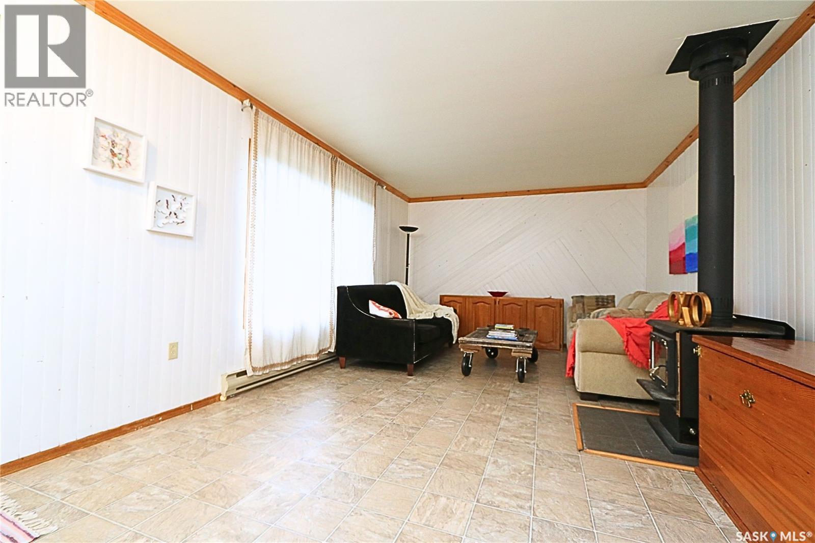 808 Potter Place, Good Lake Rm No. 274, Saskatchewan  S0A 0L0 - Photo 5 - SK039943