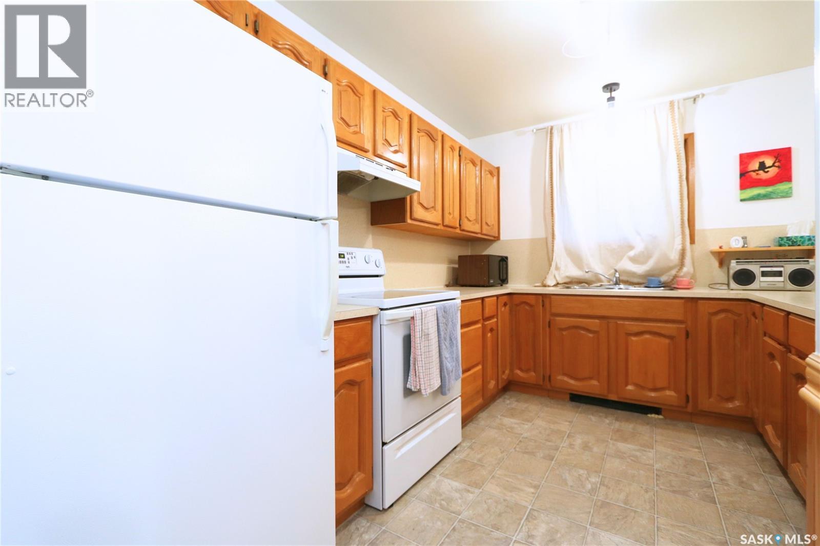 808 Potter Place, Good Lake Rm No. 274, Saskatchewan  S0A 0L0 - Photo 9 - SK039943