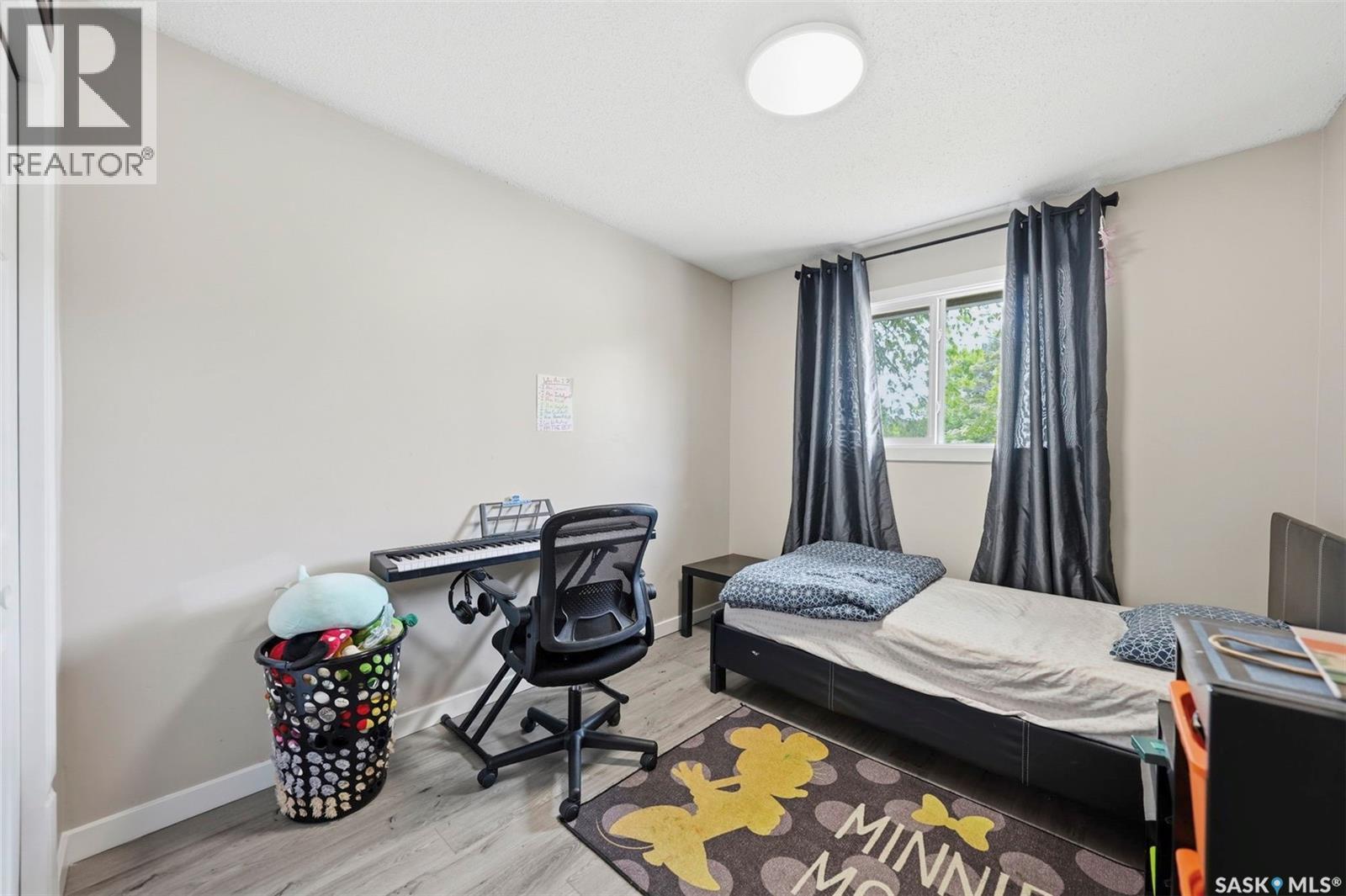 2638 Eastview, Saskatoon, Saskatchewan  S7J 3G8 - Photo 16 - SK039836